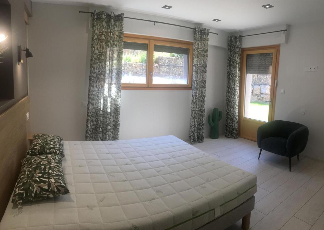 Gite Du Travers Villa Sebrazac Luaran gambar